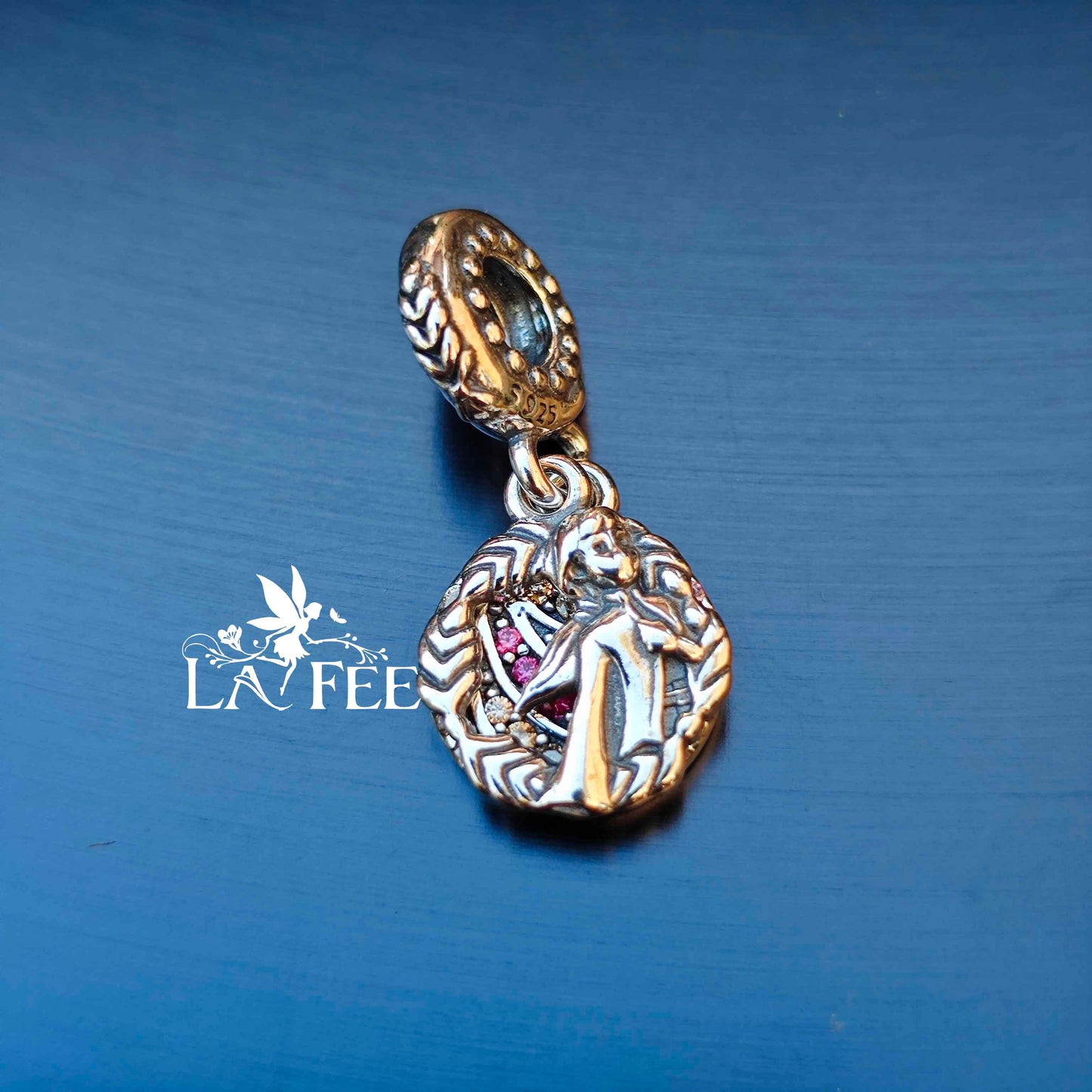 Charm Frozen 2 - Fearless by Nature