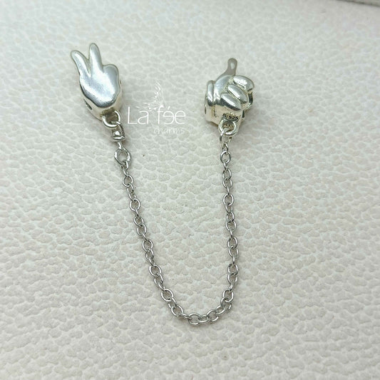 Cadena de Seguridad Manos de MM