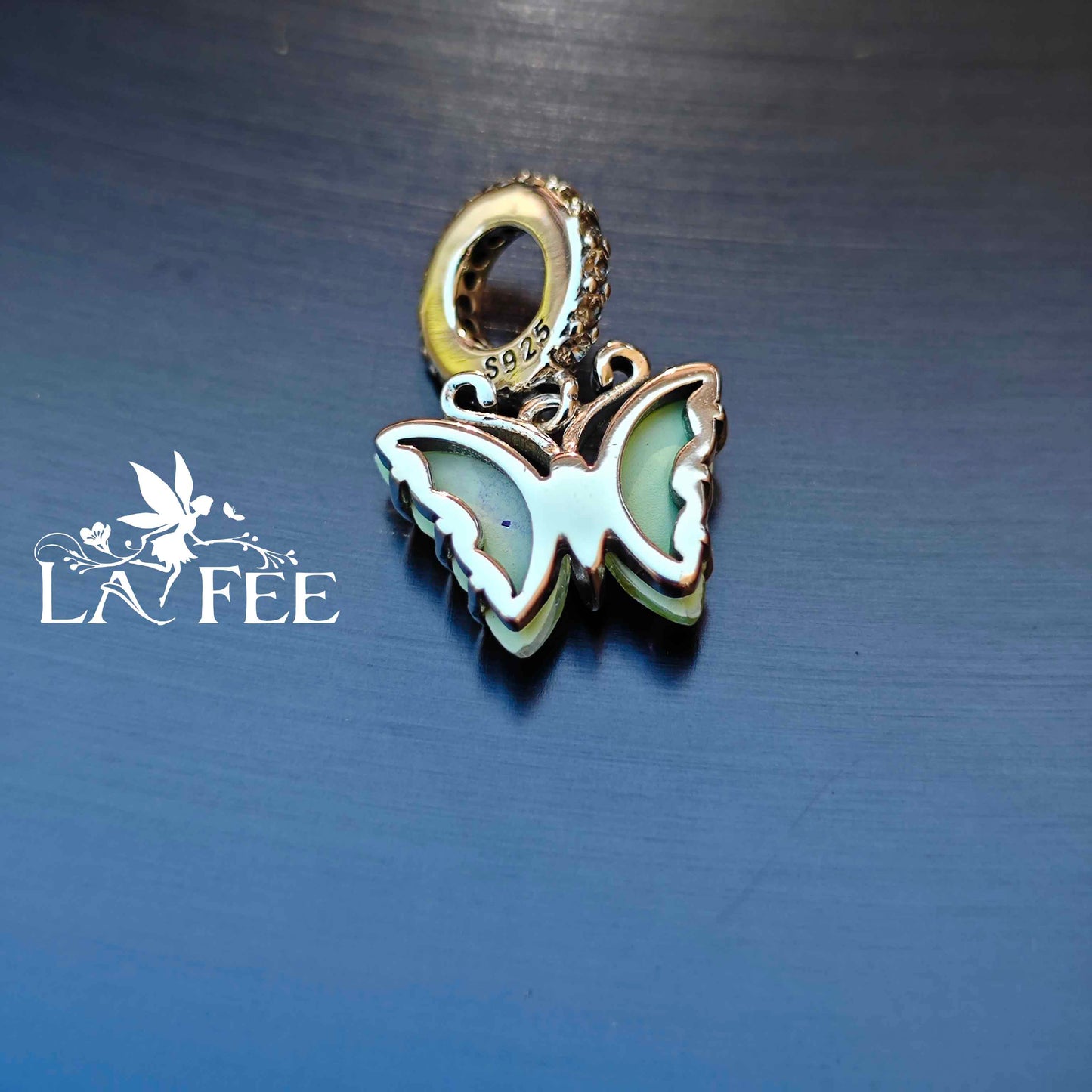 Charm Colgante Mariposa Tornasol