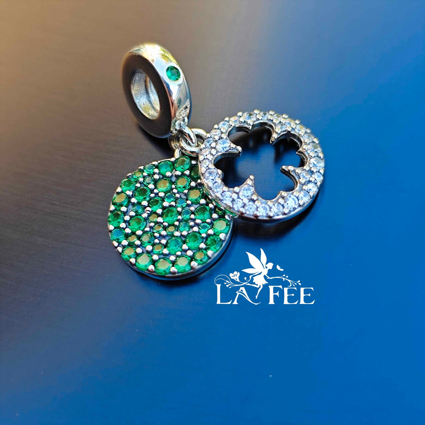 Charm Trébol Verde en Pavé