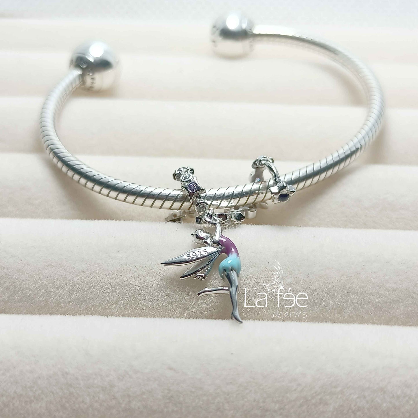 Charm Hada Colgante