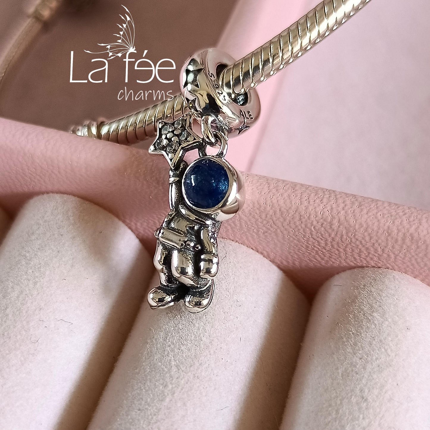 Charm Astronauta 3