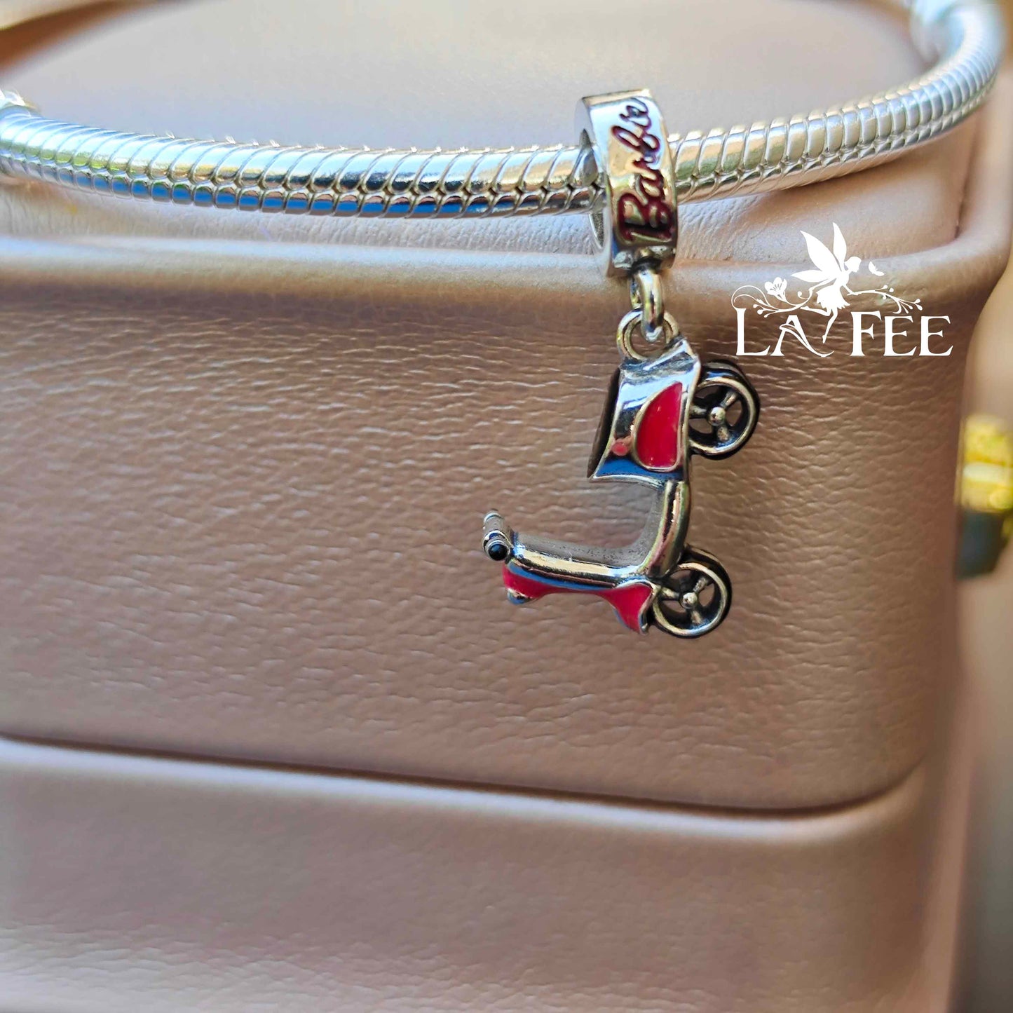 Charm Moto Vespa Barbie