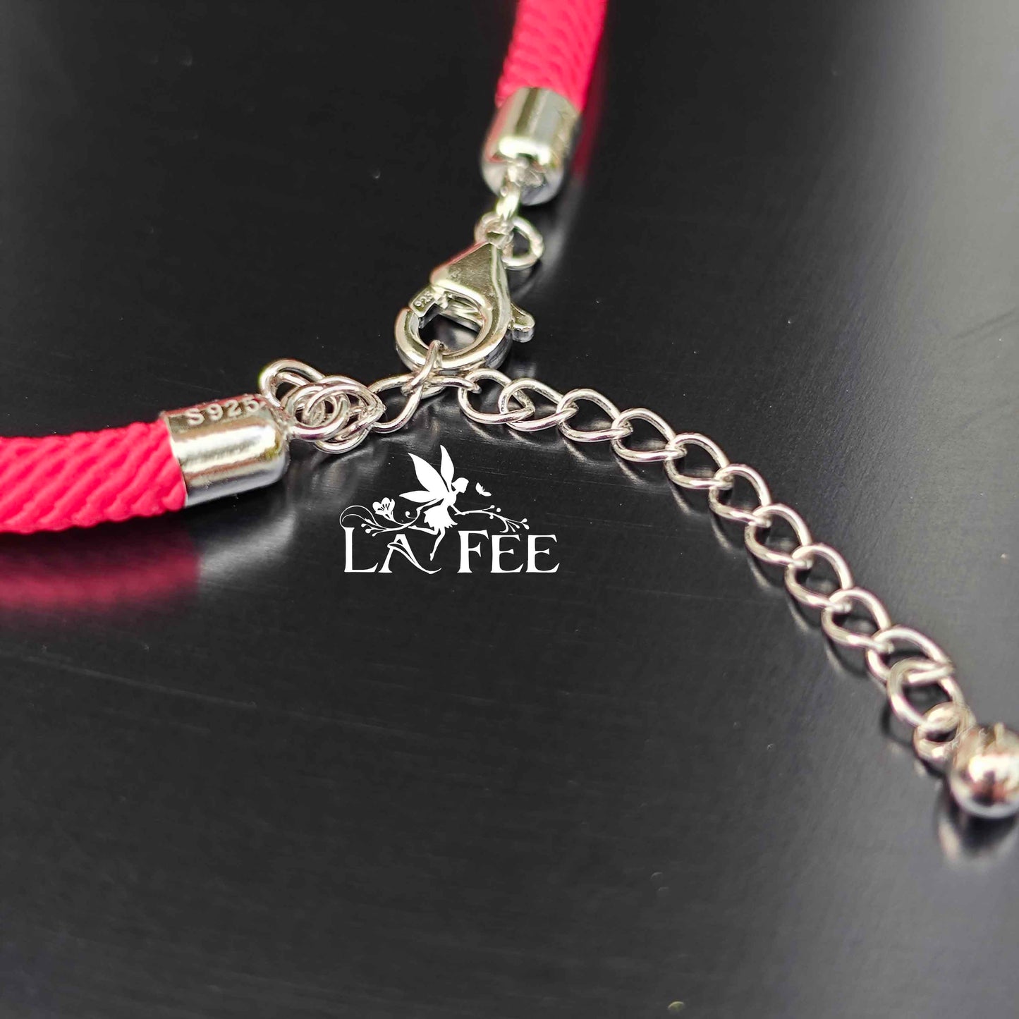 Pulsera de Cuerda Roja