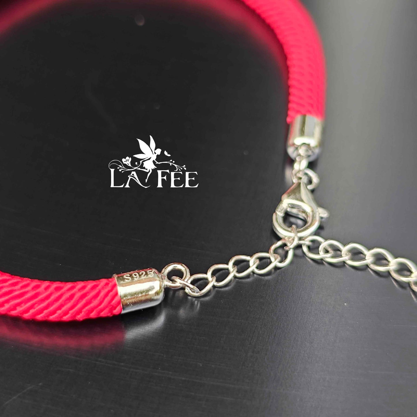 Pulsera de Cuerda Roja