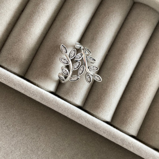 Anillo Plata Zirconita Hojas