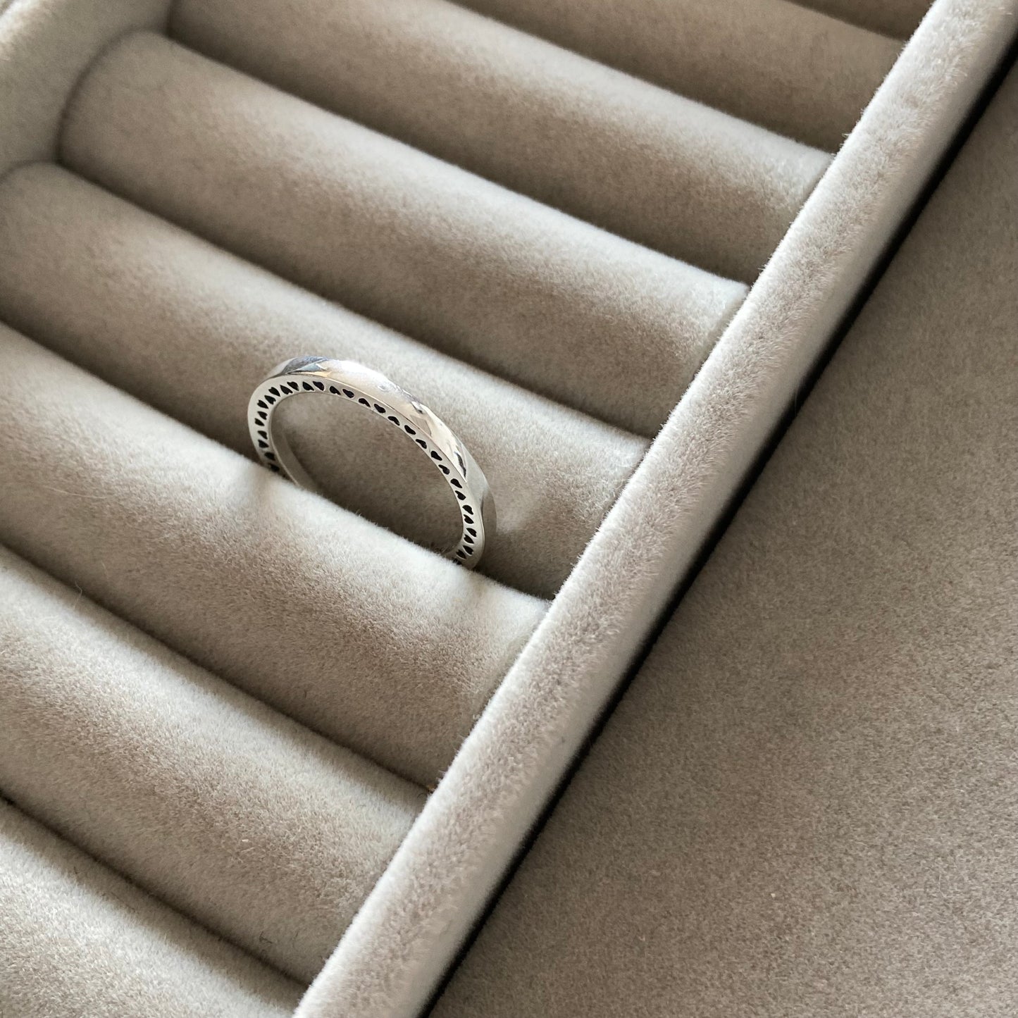 Anillo Corazones Clásicos