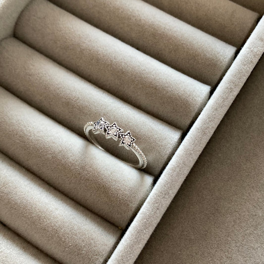 Anillo Estrellas Celestiales