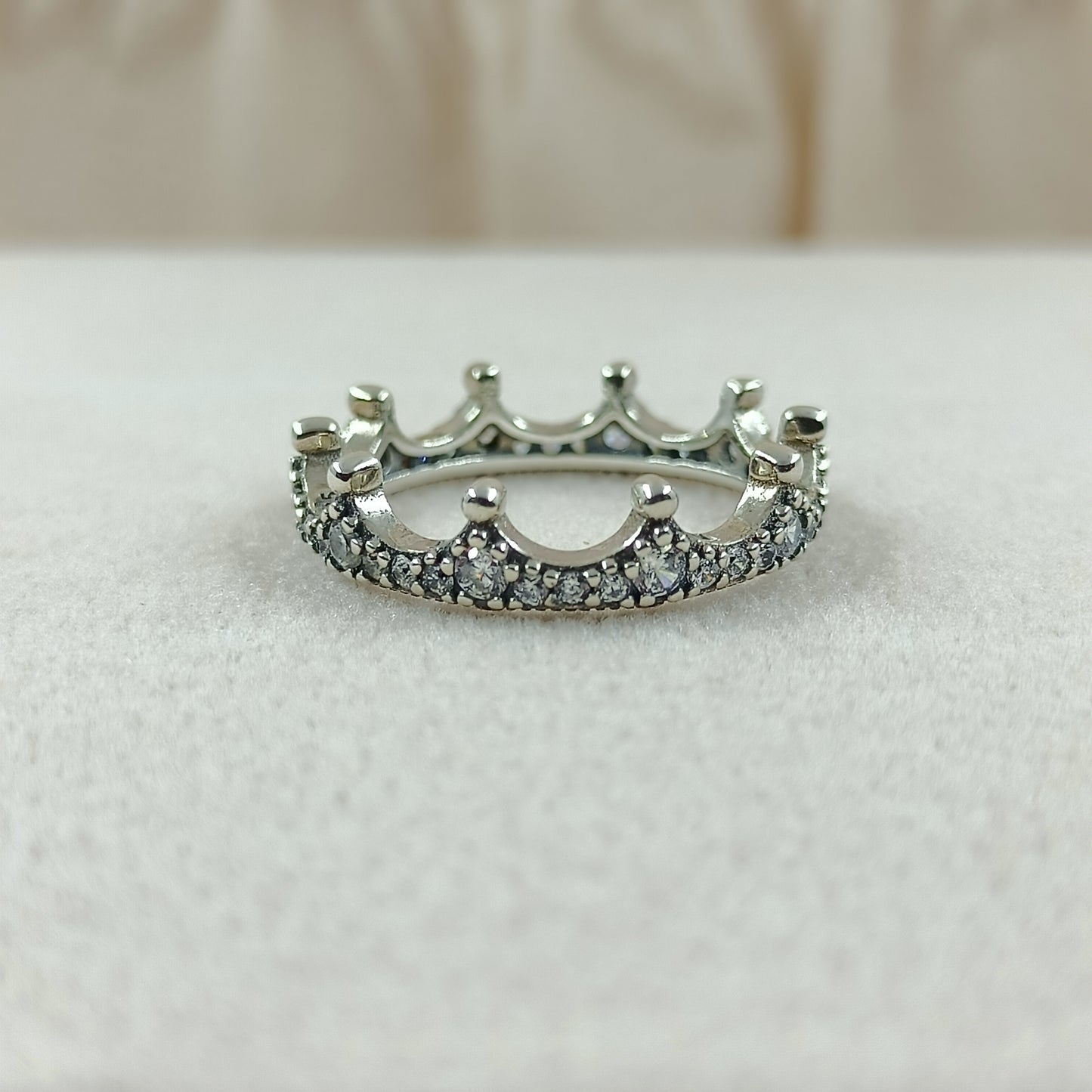 Anillo Corona con Zircones