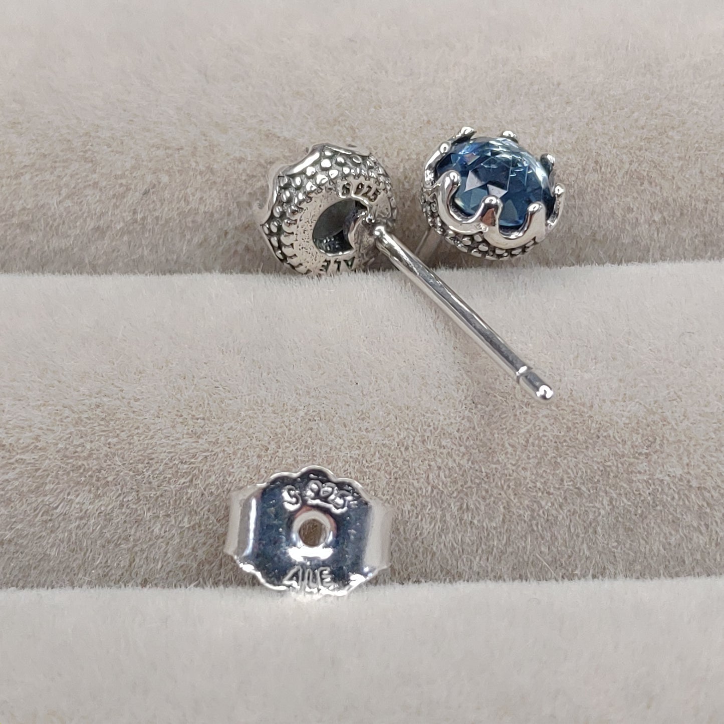 Aros Corona de Botón Azul