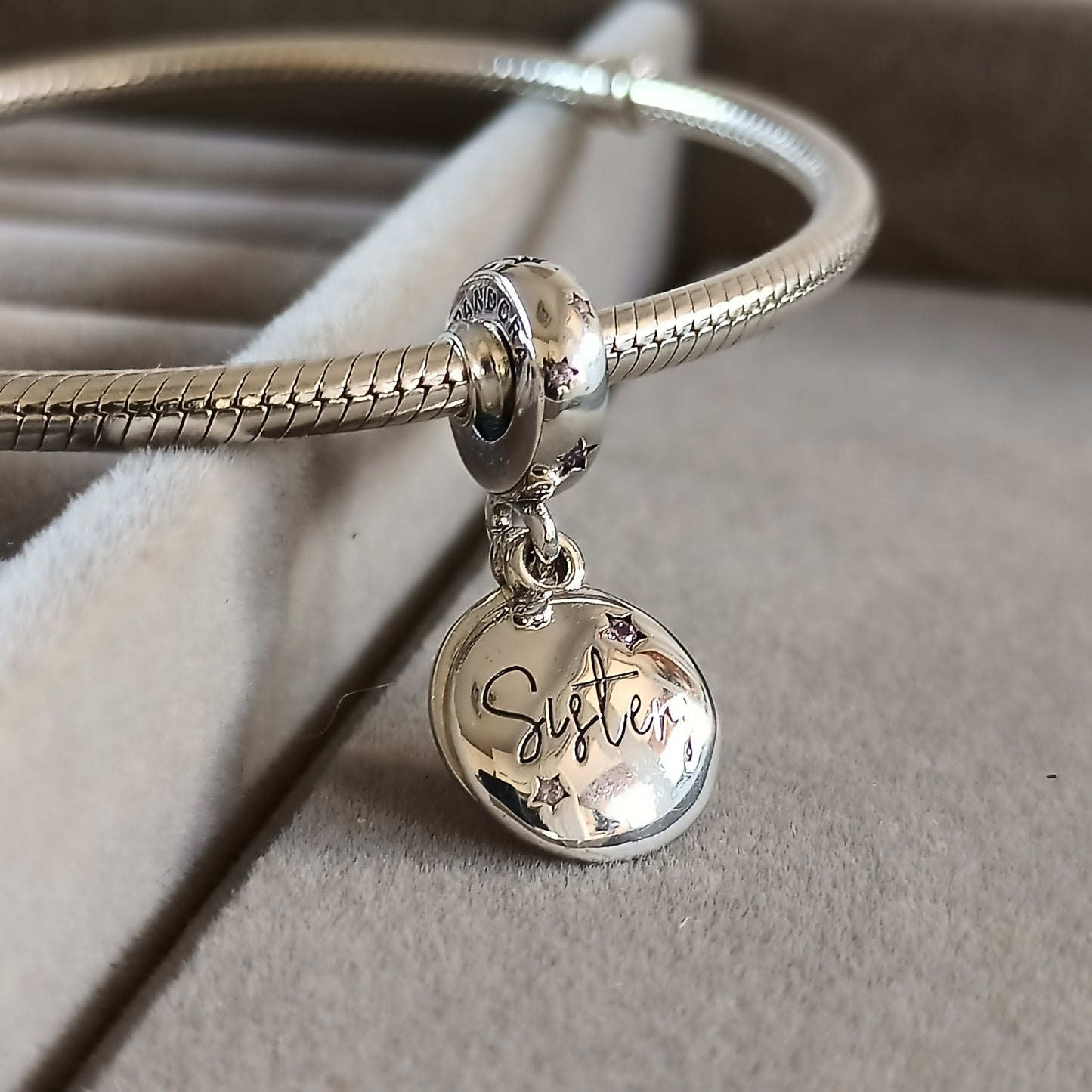 Charm Sister dos Placas