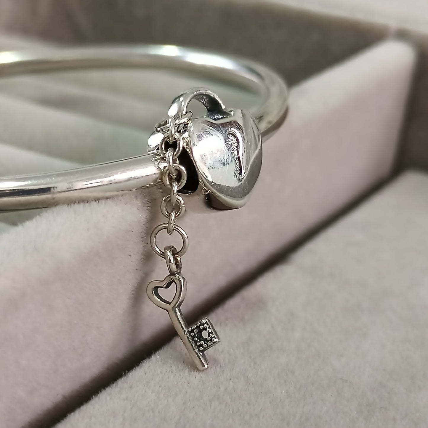 Charm Corazón y Llave