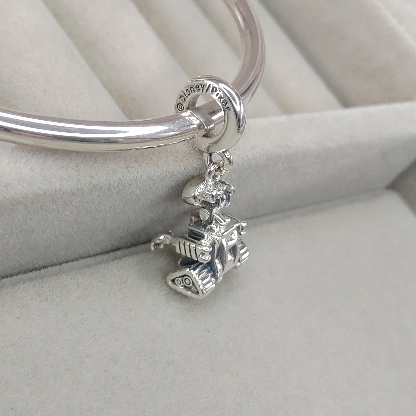 Charm Wall-e