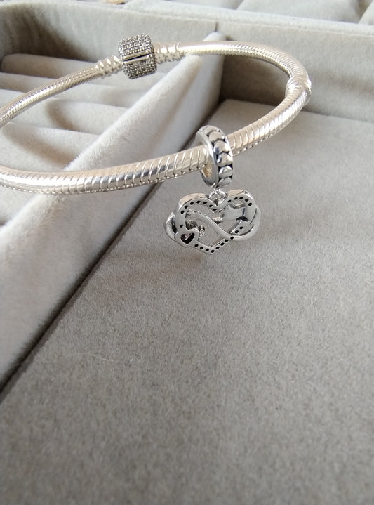 Charm Gatito y Zircón Rosa