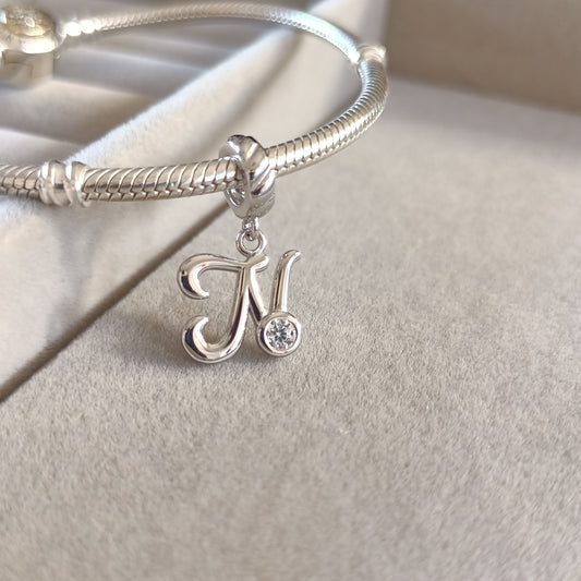 Charm Letra N