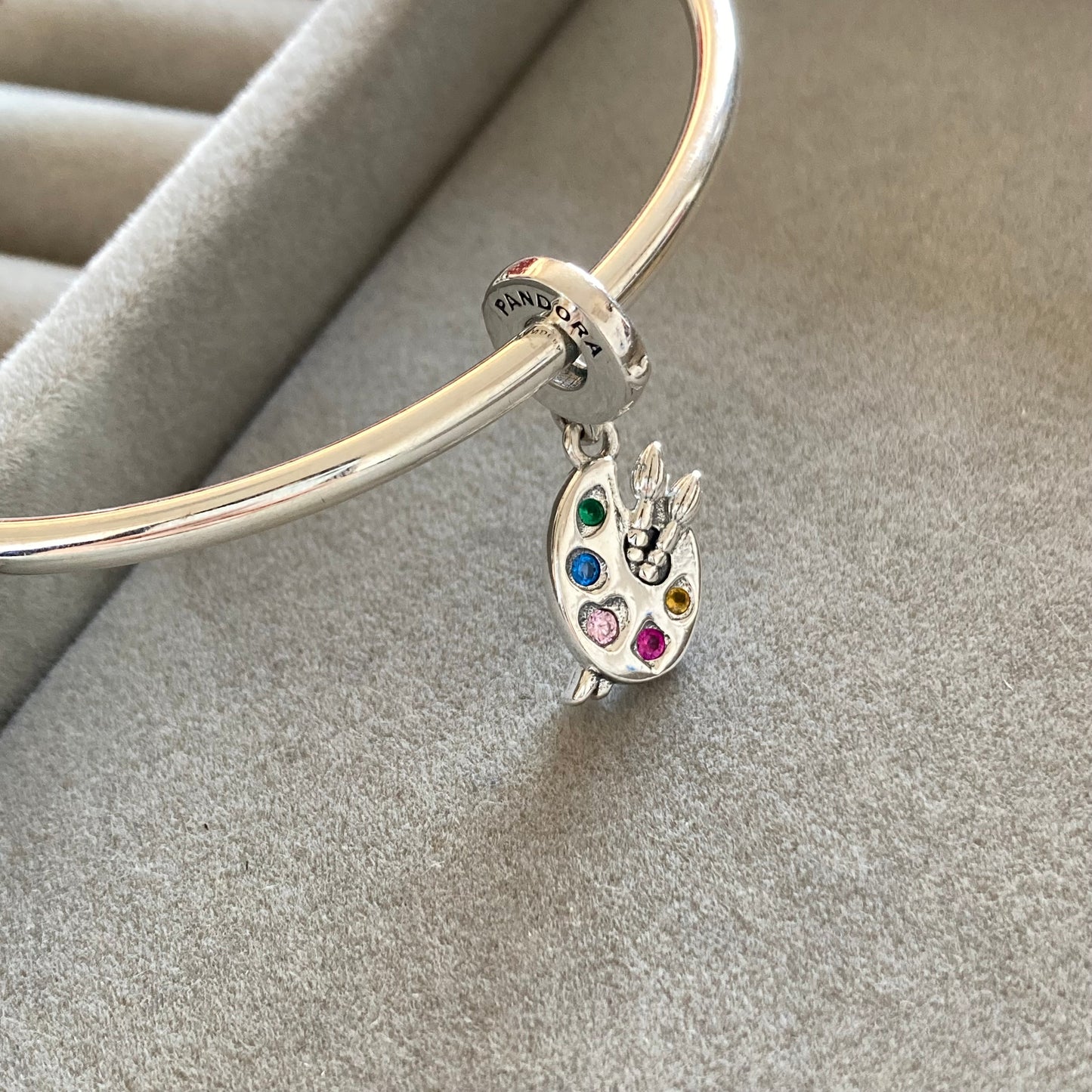 Charm Paleta de Colores con Pincel