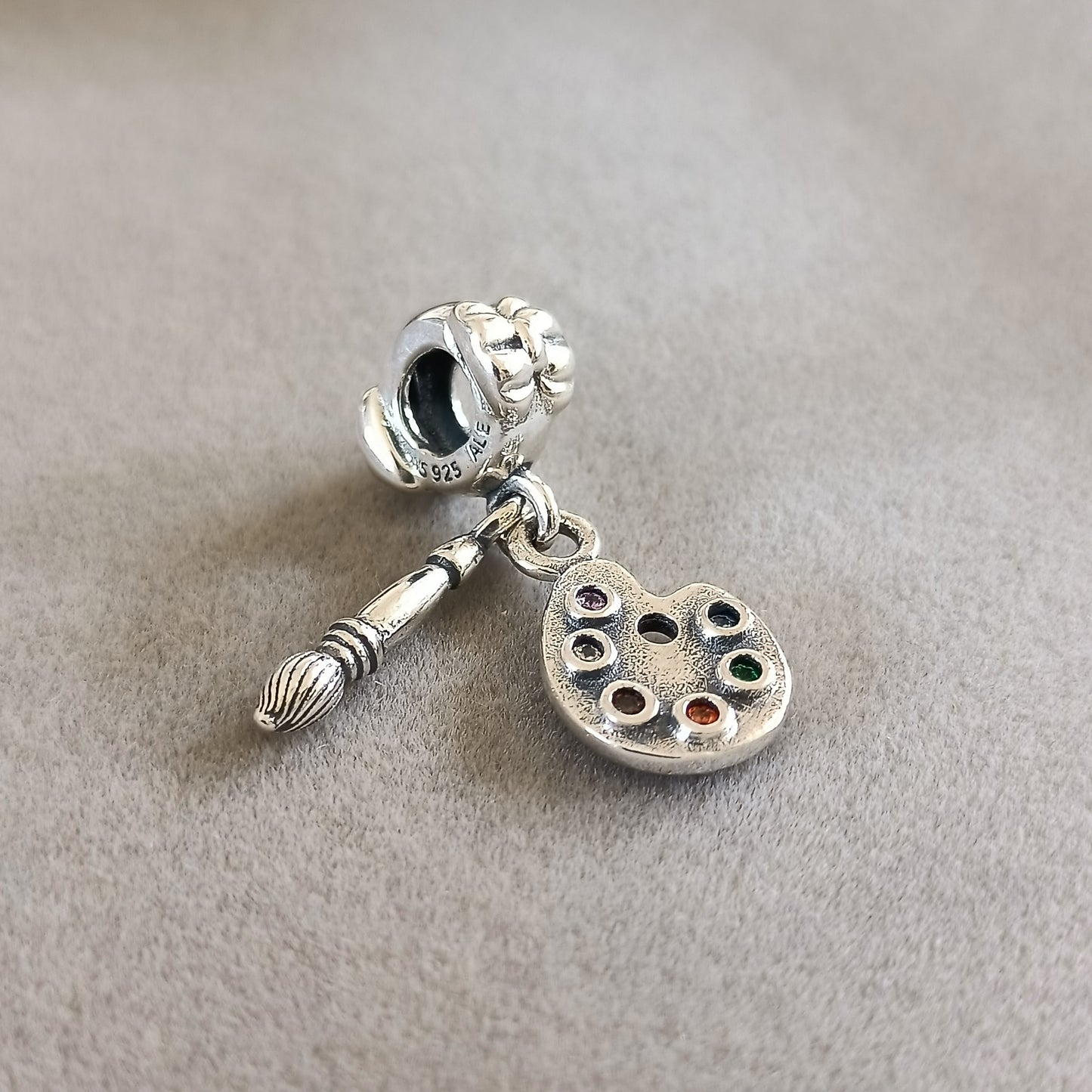 Charm Paleta de Colores con Pincel