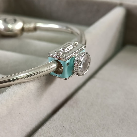 Charm Cámara Fotográfica con Zircón
