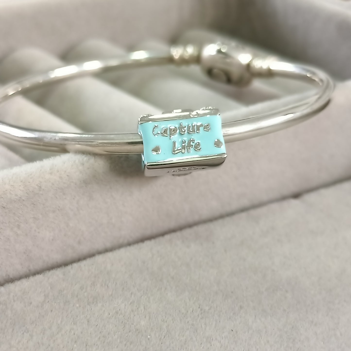 Charm Cámara Fotográfica con Zircón