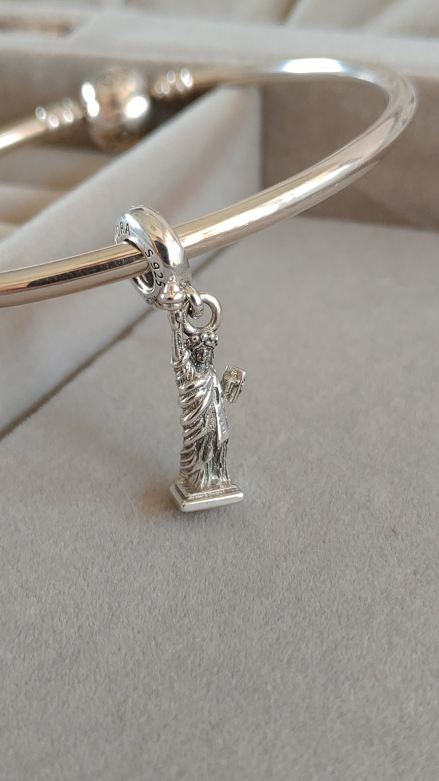 Charm Estatua de la Libertad