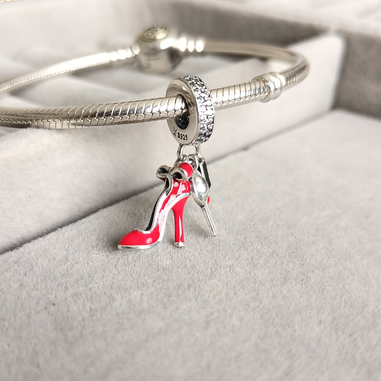 Charm Taco, Labial y Espejo