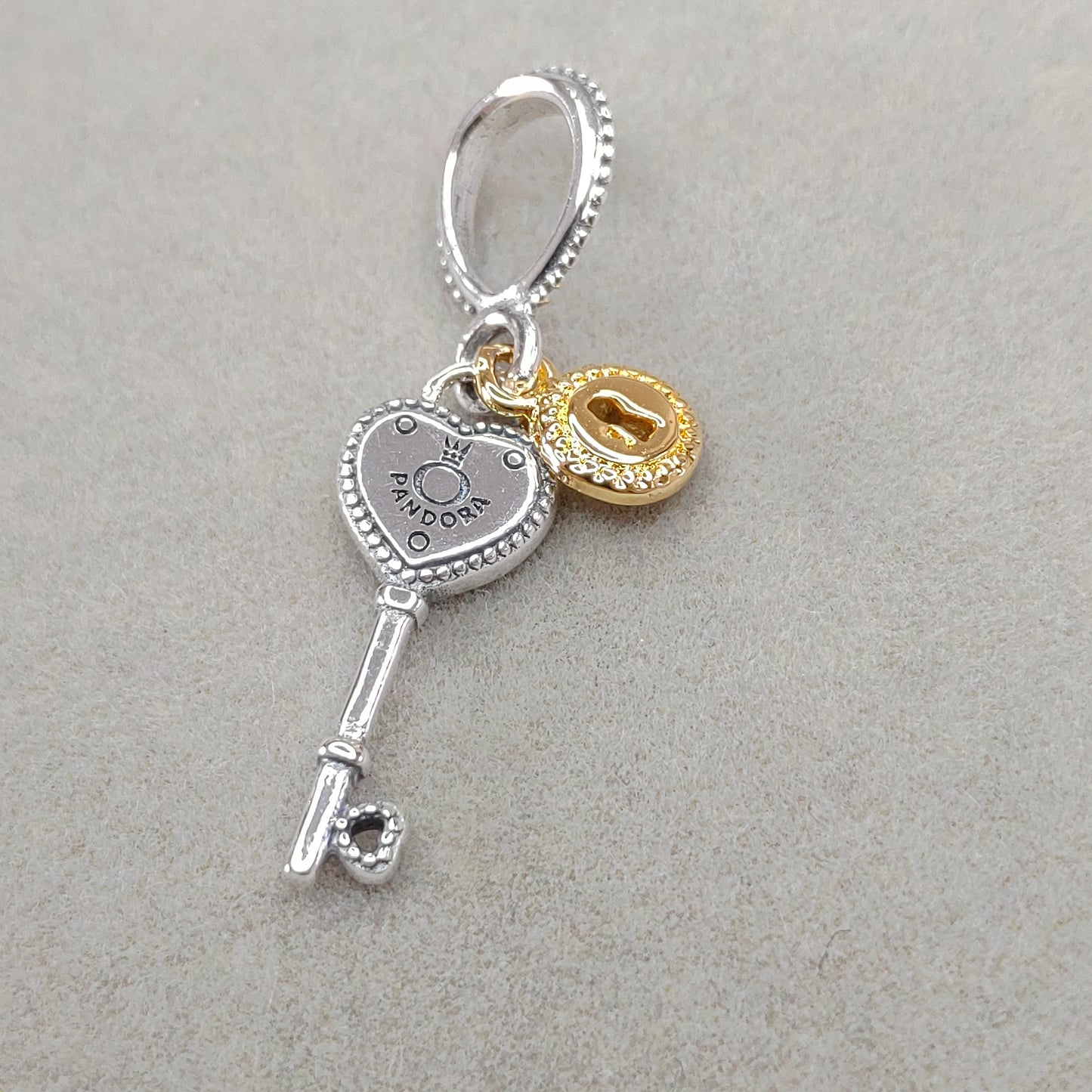 Charm Colgante Llave