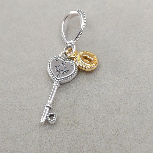Charm Colgante Llave