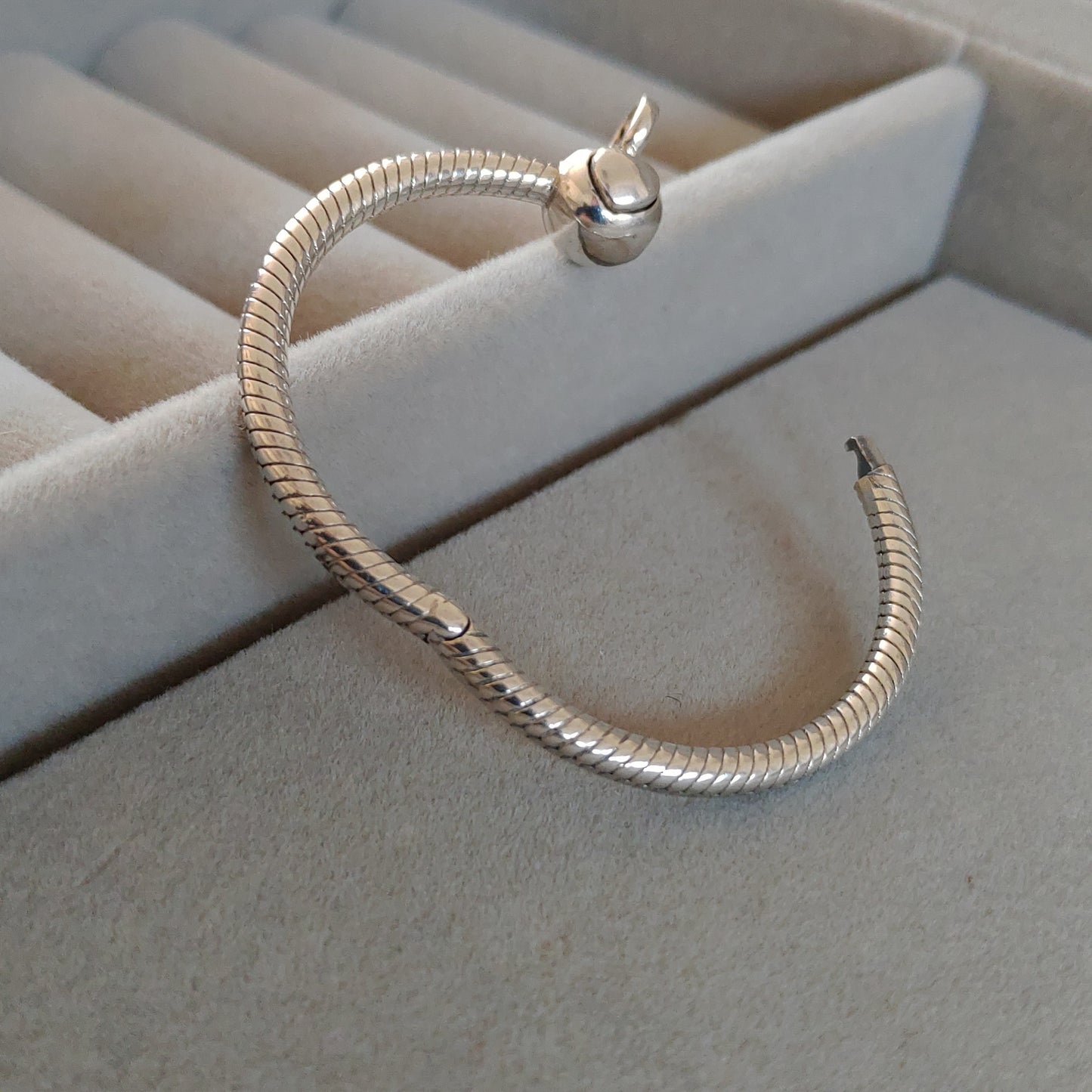 Colgante "O" de Plata - Tamaño M