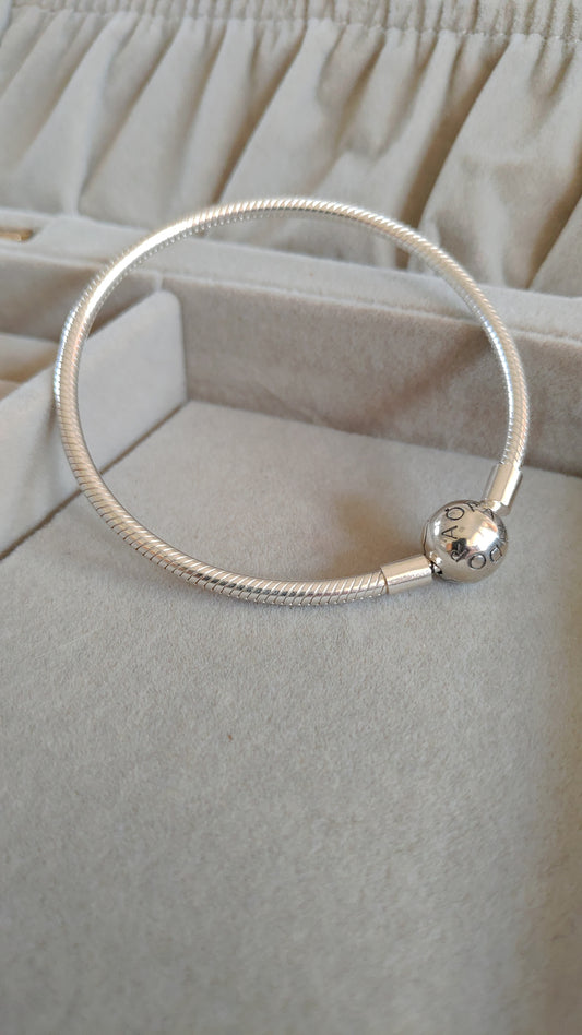Pulsera Serpiente con Broche Esférico Liso