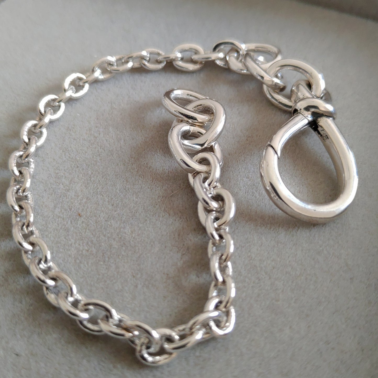 Pulsera Cadena de Plata con Gancho