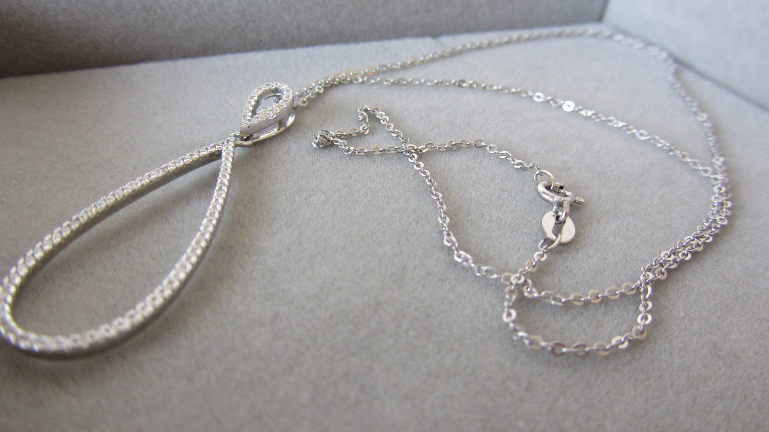 Cadenas, Colgantes y Collares Estilo La Fée