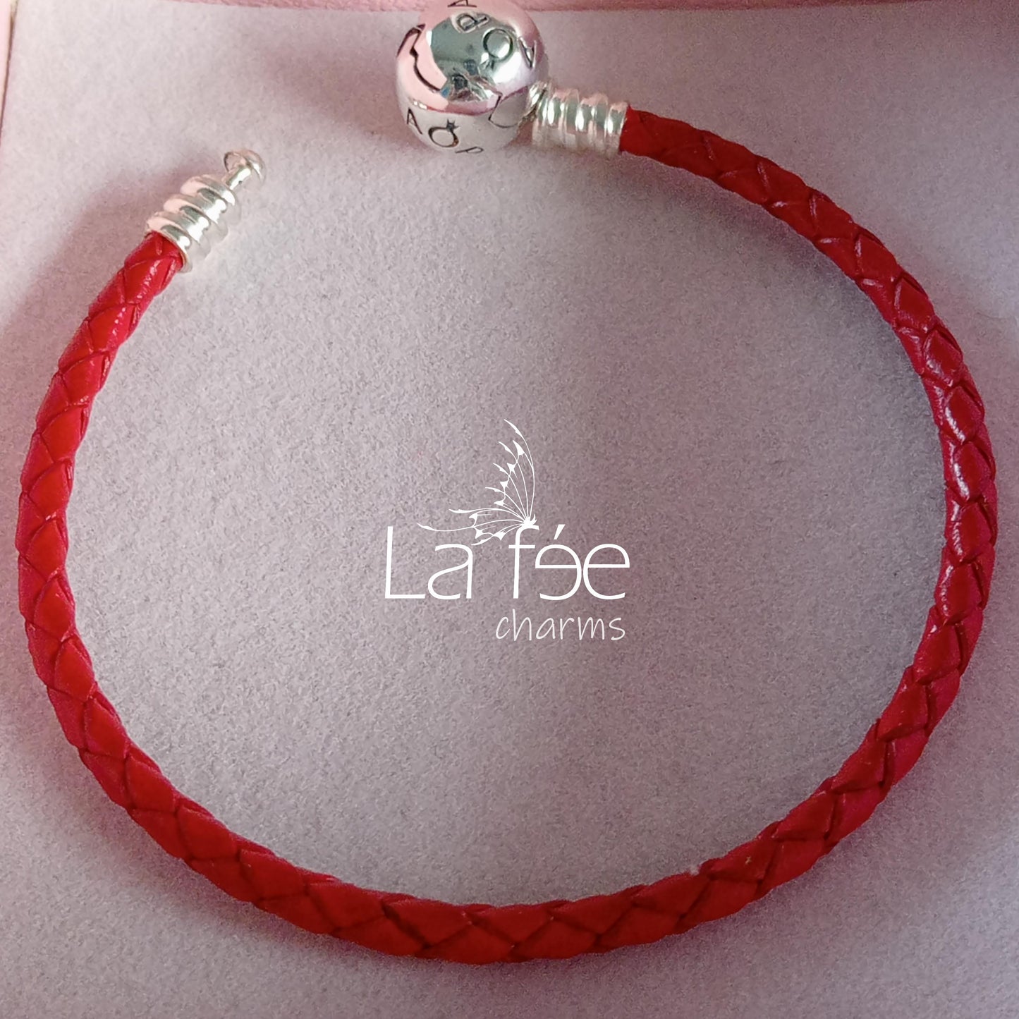 Pulsera Roja Simple con Broche Esférico