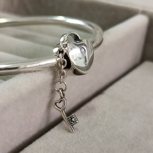 Charm Corazón y Llave