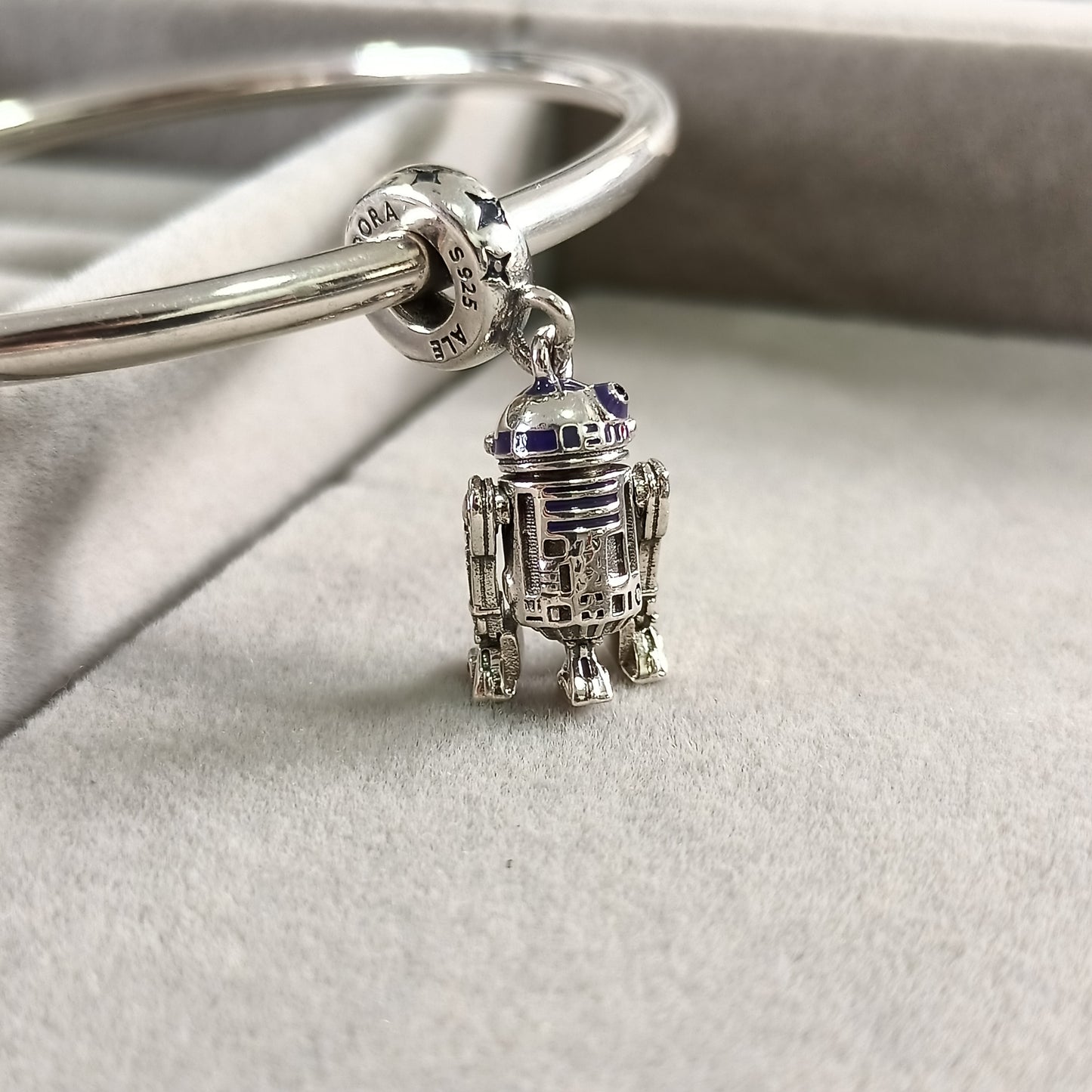 Charm R2-D2