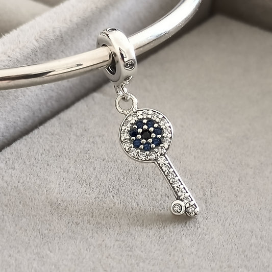 Charm Colgante Llave con Zircones Azules