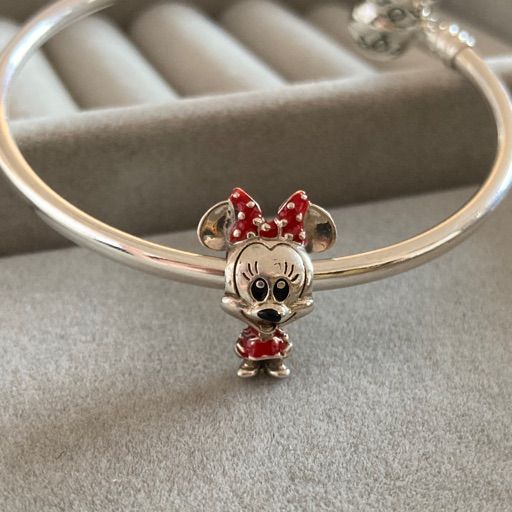 Charm Minnie Mouse